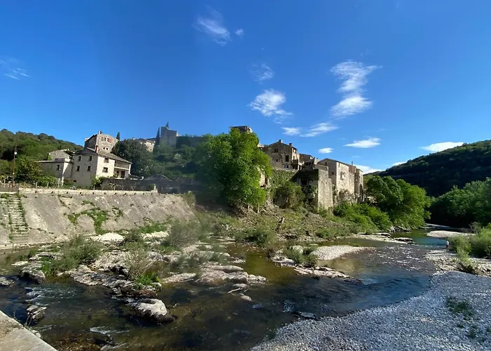 Casa de Férias In Near River Montclus (Gard)